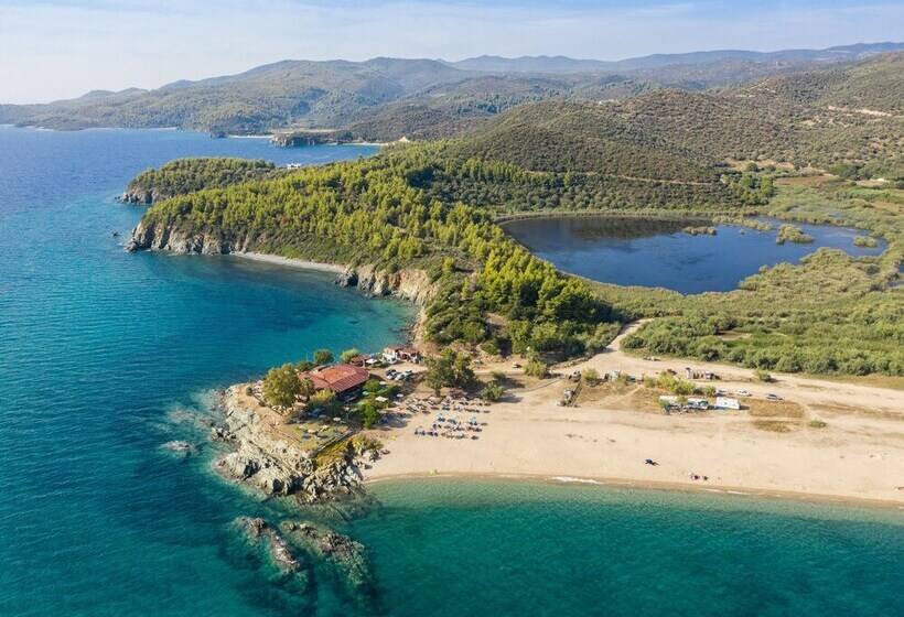 Eco Green Residences & Suites