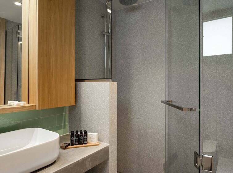 Eco Green Residences & Suites