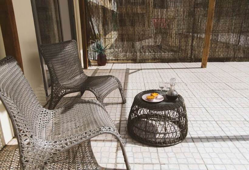 Gaia Central Apartment