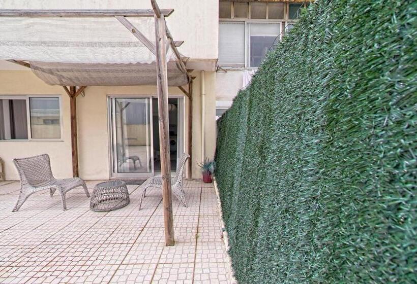 Gaia Central Apartment