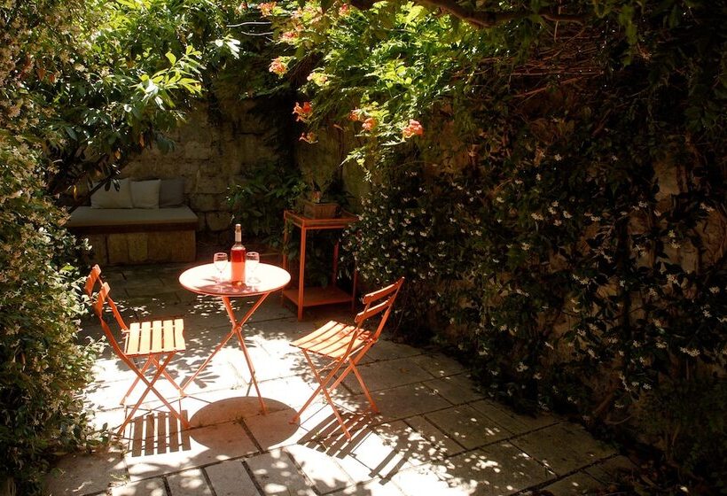 Historic Piazza House & Romantic Hidden Garden