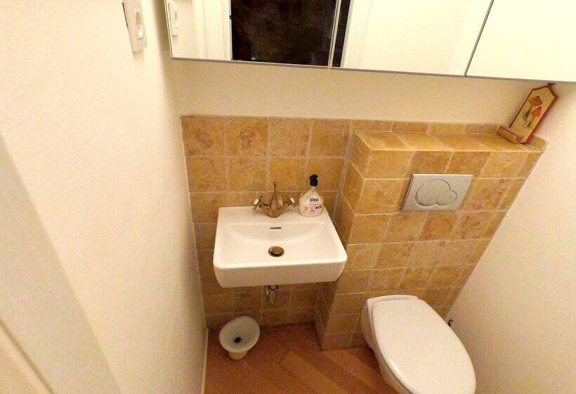 Historic Piazza House & Romantic Hidden Garden