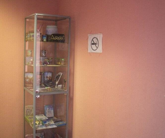 פנסיון Argo Guest House