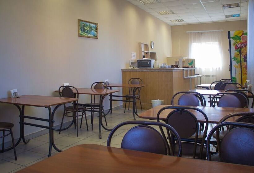 פנסיון Argo Guest House