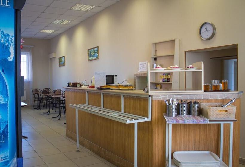 פנסיון Argo Guest House