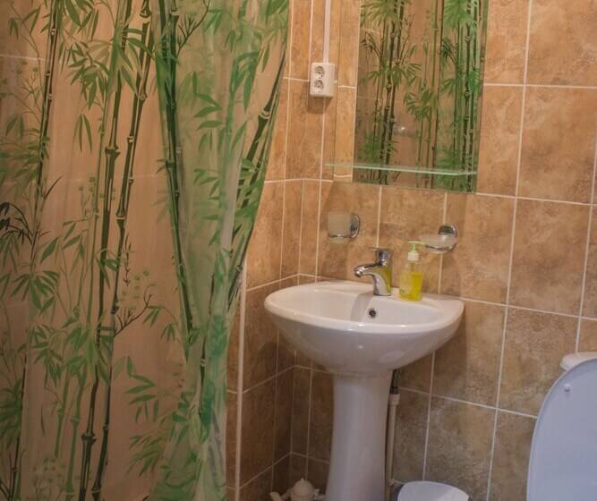 פנסיון Argo Guest House