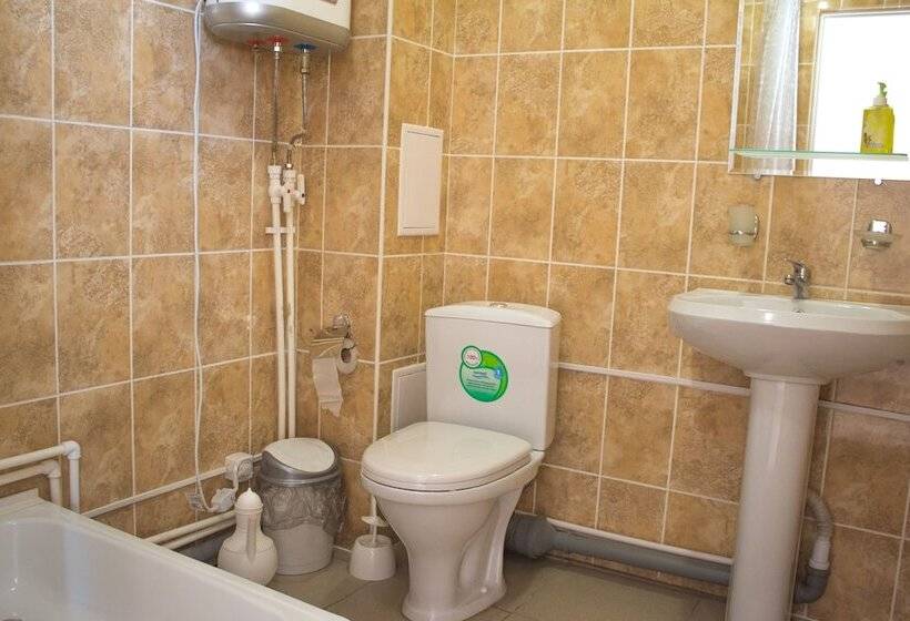 פנסיון Argo Guest House