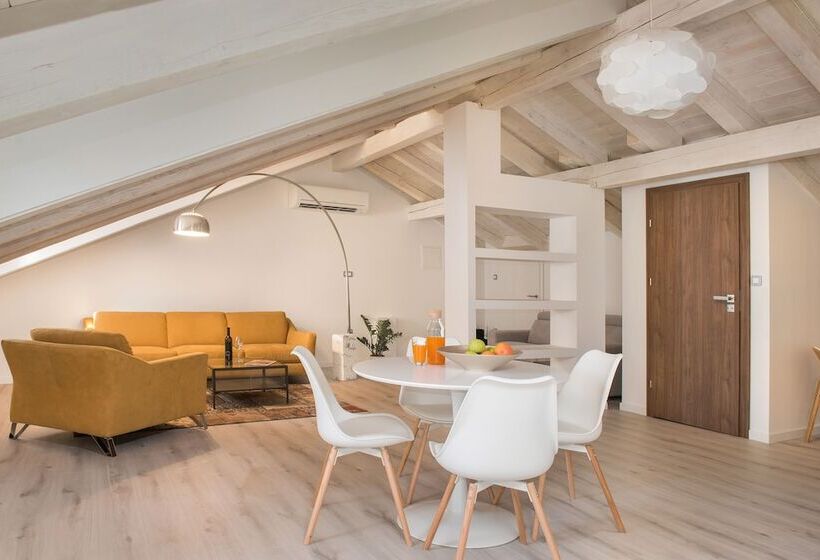 פנסיון Boutique Rooms Mirabilis