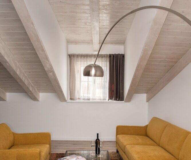 פנסיון Boutique Rooms Mirabilis