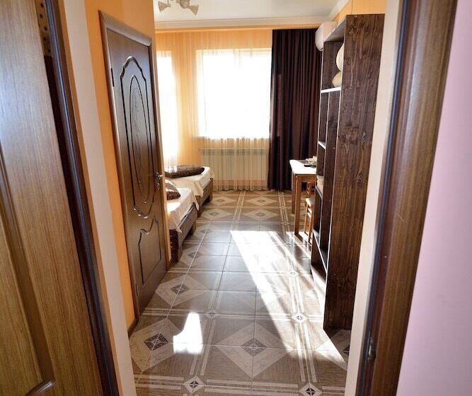 پانسیون Guest House Sova