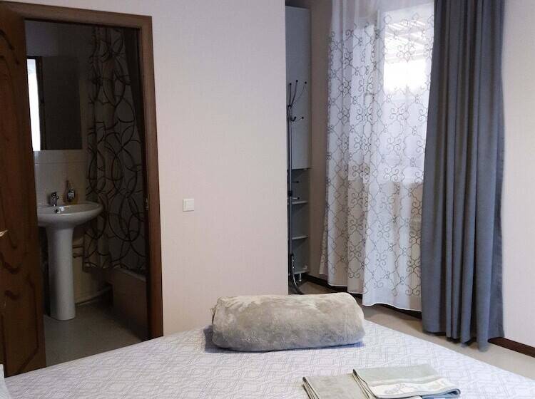 پانسیون Guest House Sova