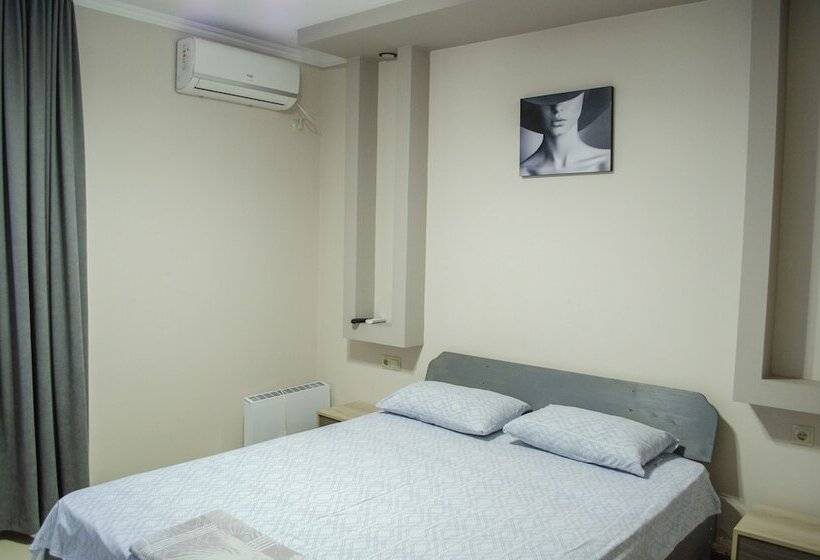 پانسیون Guest House Sova