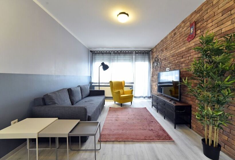 Premium Apartment Stefany By Metropolis