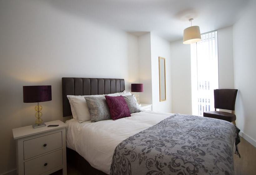 Royal Winchester House