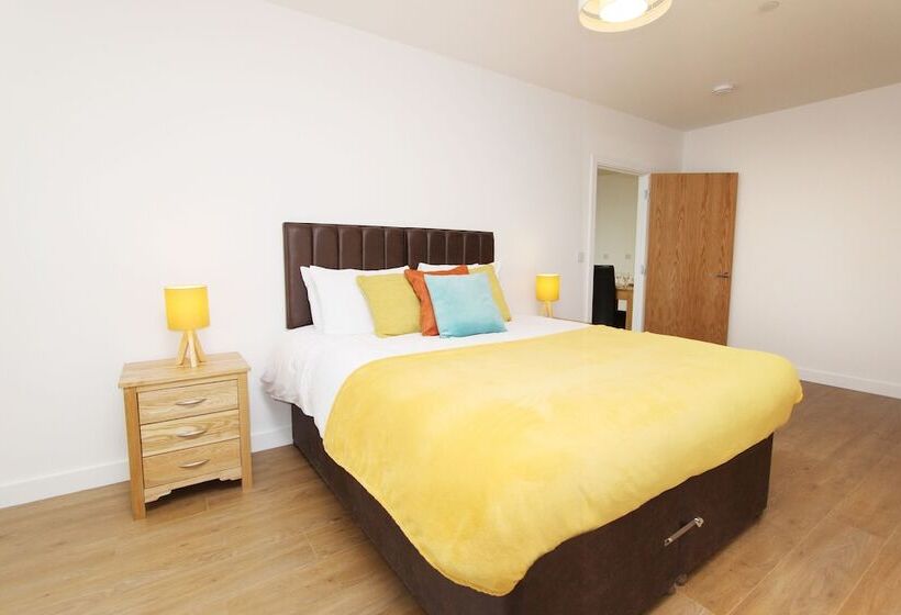 Royal Winchester House