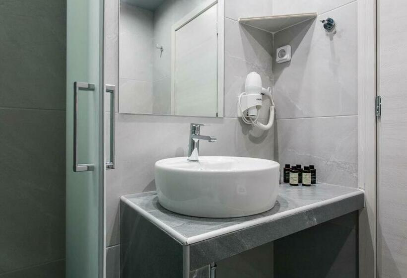 Urban & Cozy 1bd Apartment In Ampelokipoi Area By Upstreet