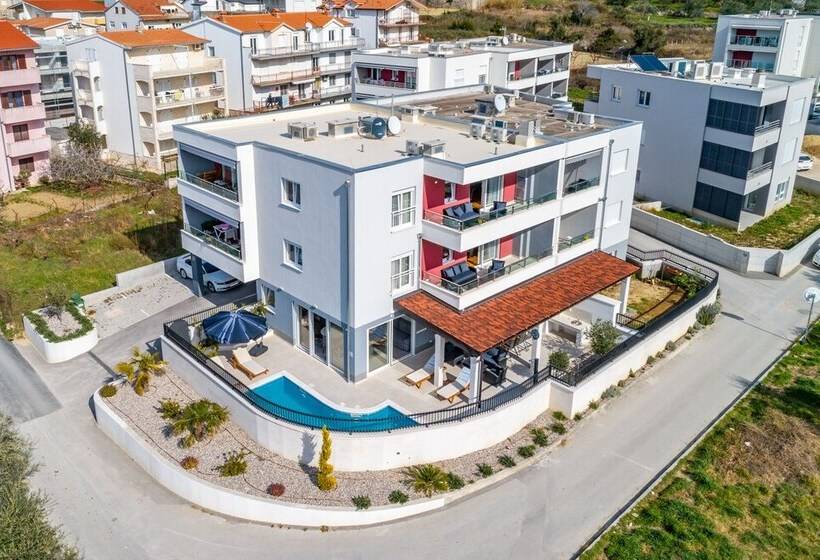 Urban Villa Penthouse