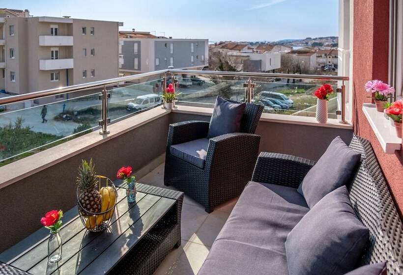 Urban Villa Penthouse