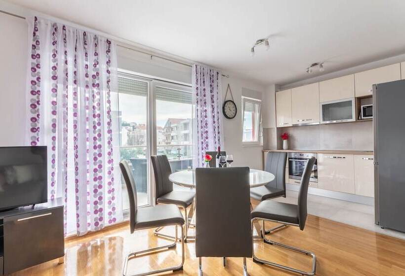 Urban Villa Penthouse