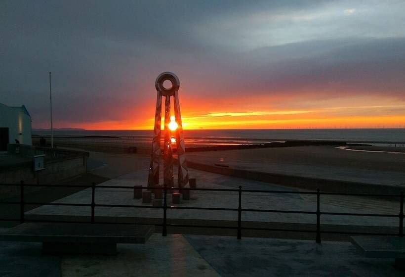 Vale View Cottages   The Coach House