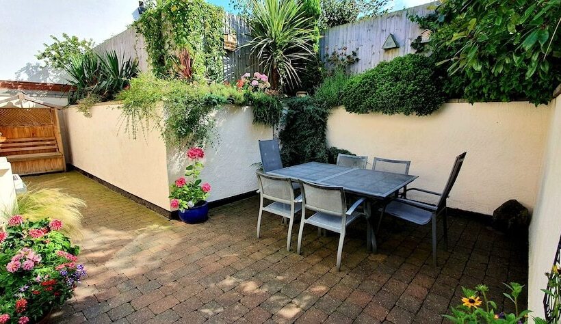 Vale View Cottages The Stables