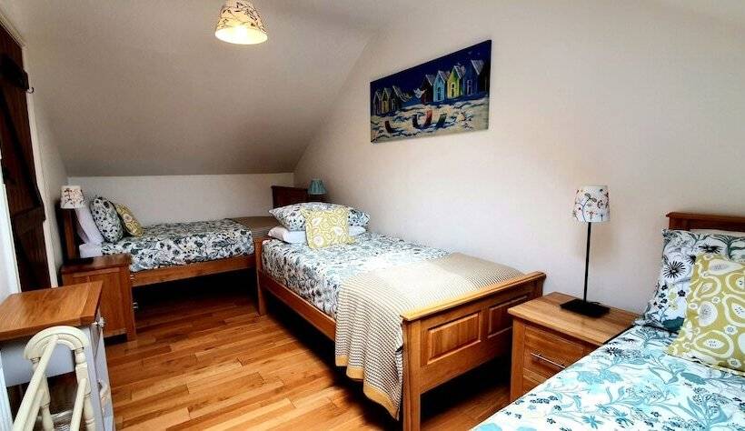 Vale View Cottages The Stables