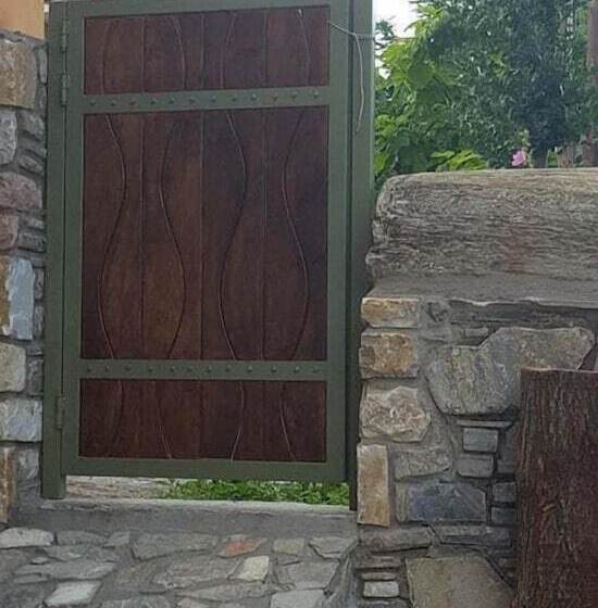 Victoria S Country Apartments