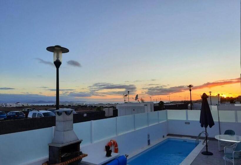 Villa La Asomada, Playa Blanca