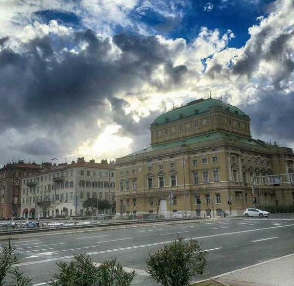 Studio Apartment Greis