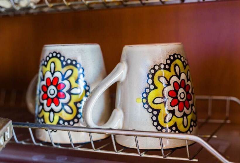 Apartment On Bolshoy Kondratievskiy 4