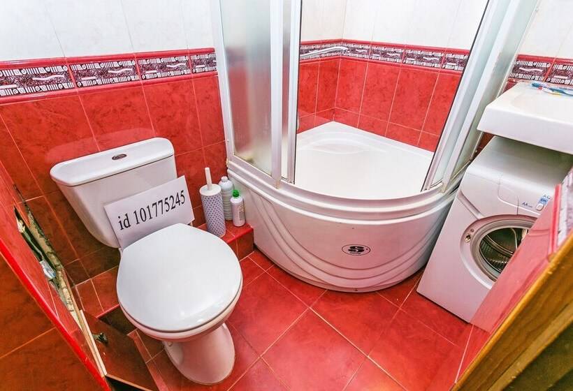 Apartment On Bolshoy Kondratievskiy 4