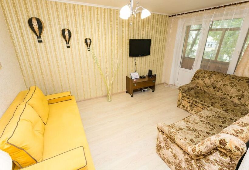 Apartment On Perunovskiy 4 10
