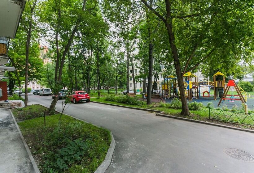 Apartment On Perunovskiy 4 10