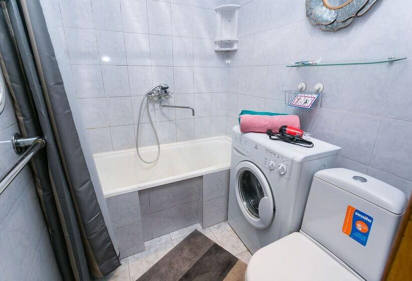 Apartment On Perunovskiy 4 10