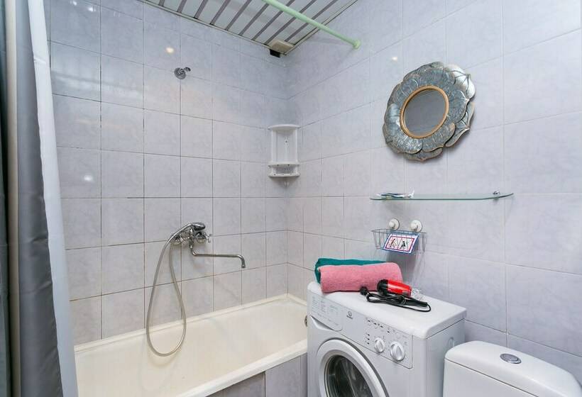 Apartment On Perunovskiy 4 10