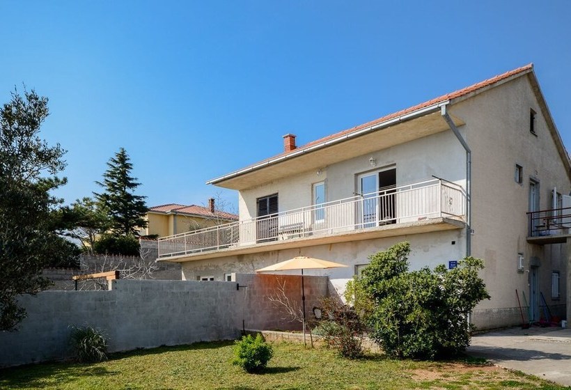 Apartments Anamarija