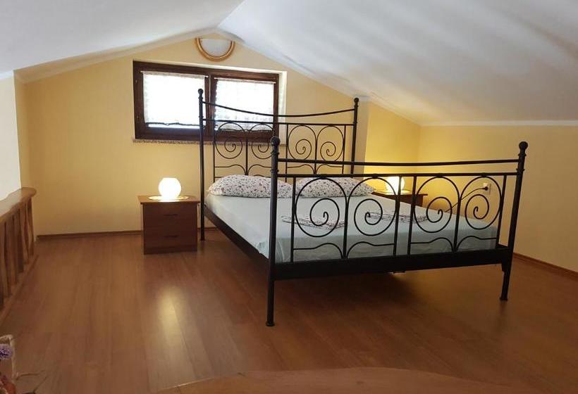 Apartments Villa Maran