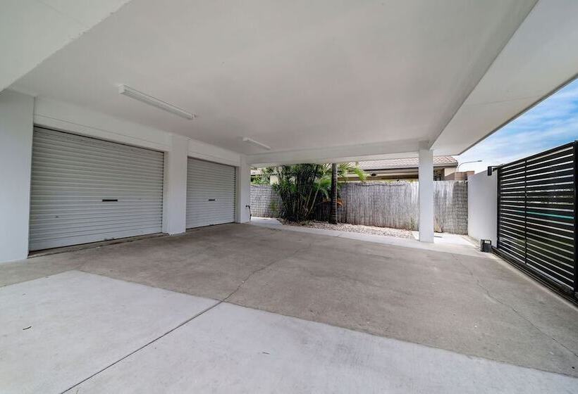 Best Location Welcoming Home