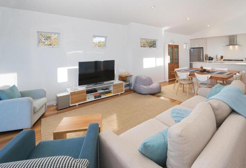 Casa Azzura   Beachside Entertainer