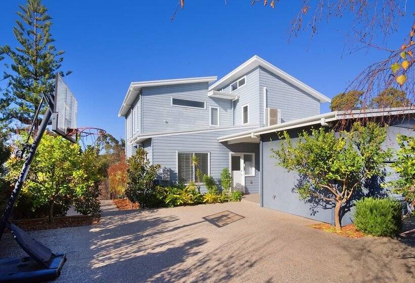 Casa Azzura   Beachside Entertainer