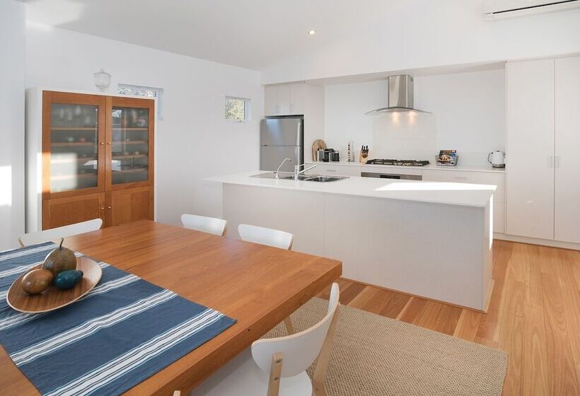 Casa Azzura   Beachside Entertainer