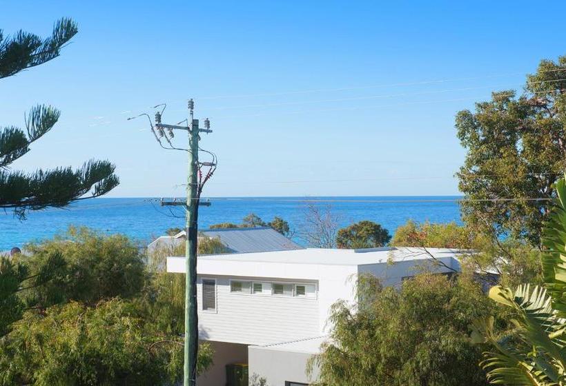 Casa Azzura   Beachside Entertainer