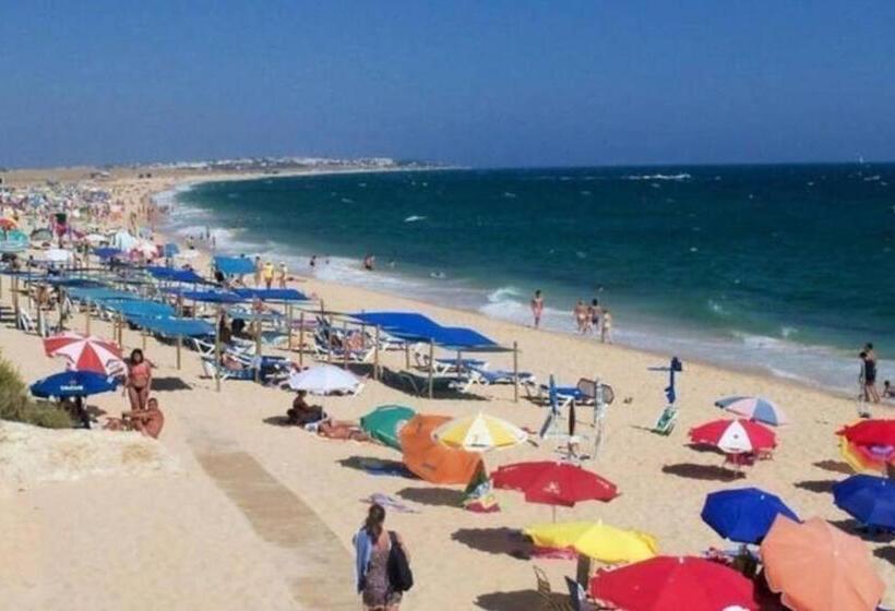 Casa Blu, Beach Boho Chic, Beach And Pool Fast Wifi