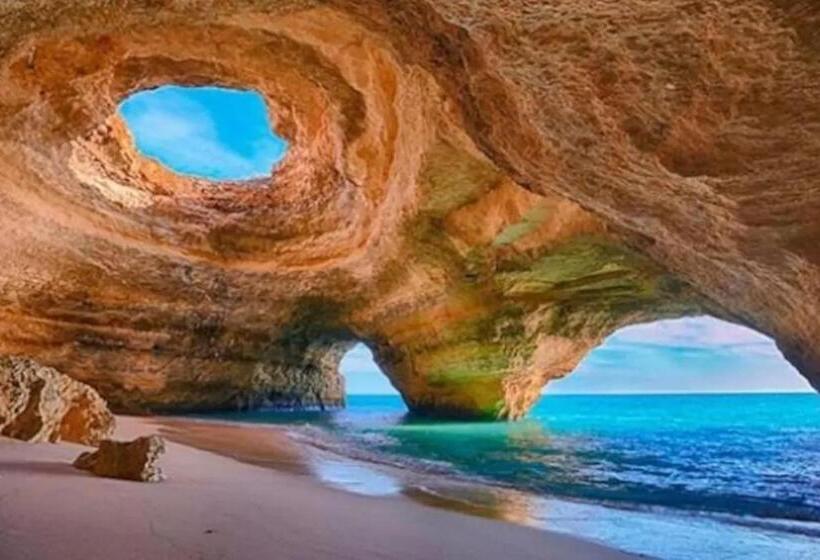 Casa Blu, Beach Boho Chic, Beach And Pool Fast Wifi