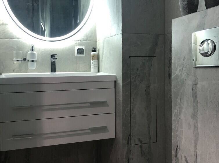 Central Bay Studios. 7min Station, Arbat Street