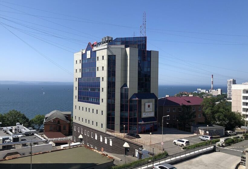 Central Bay Studios. 7min Station, Arbat Street