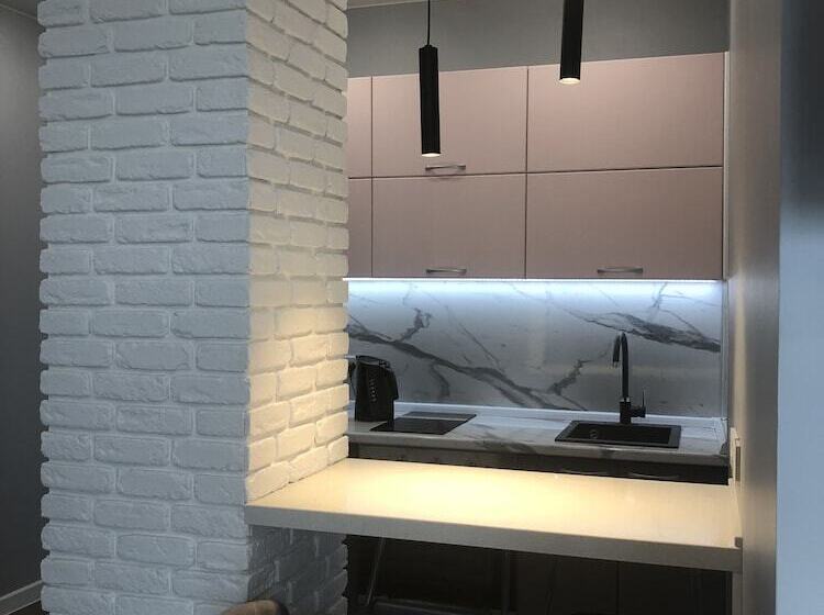 Central Bay Studios. 7min Station, Arbat Street