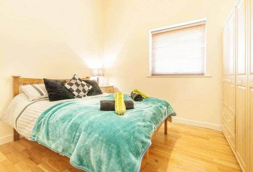 City Centre Spacious Apartment