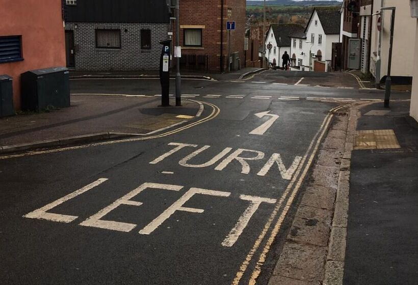 City Centre Spacious Apartment