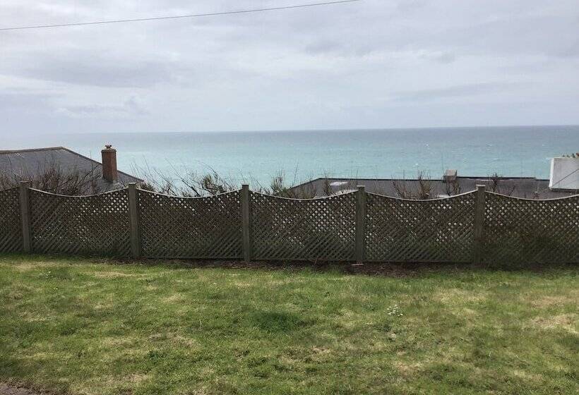 5 Bedroom Detached House With Amazing Sea Views